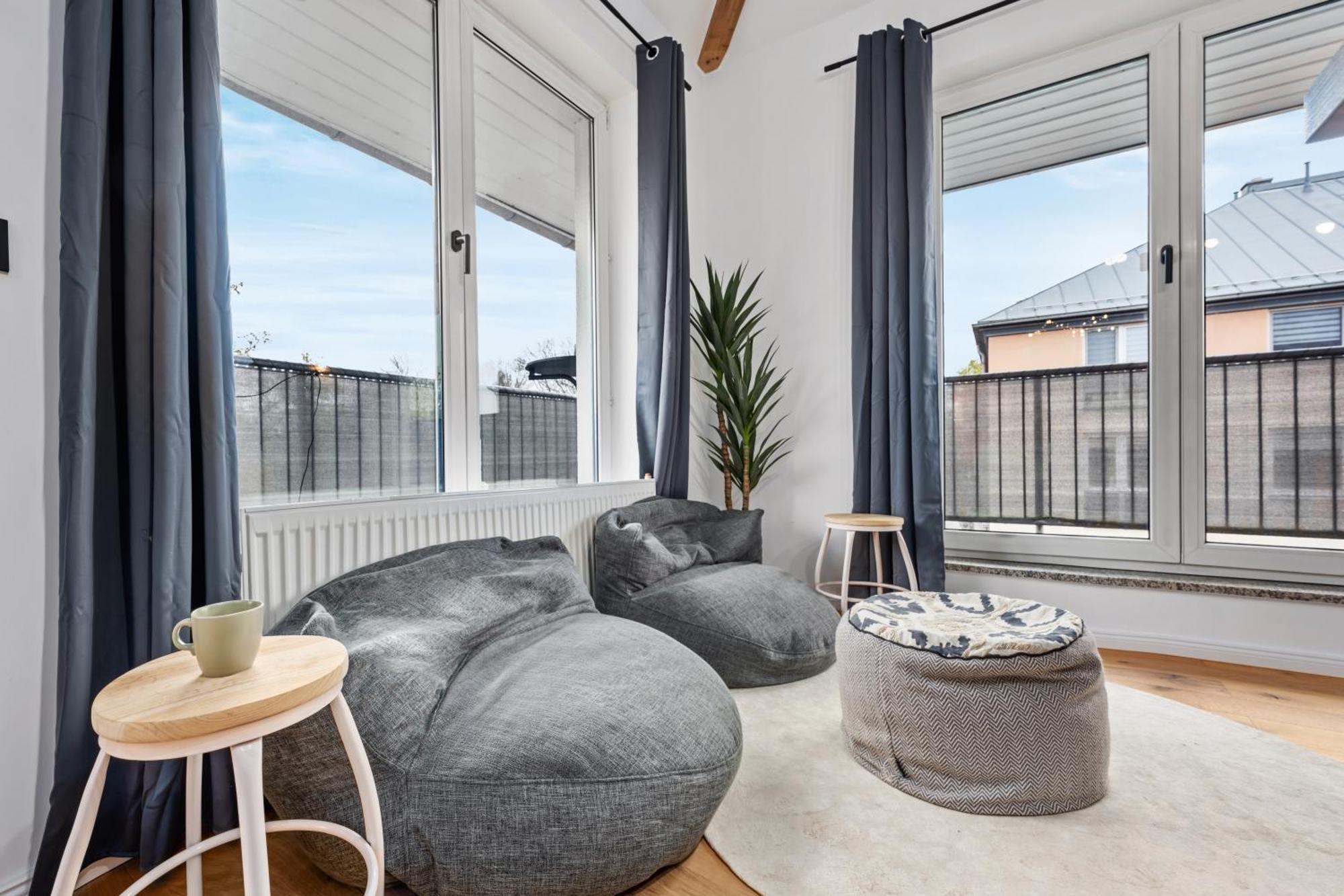 ツウィッカウEdler Wohnraum Schwanenteich-Penthouse Mit Garage, Grill, Kaffeevollautomat, Klima, Lift & Terrasseアパートメント エクステリア 写真