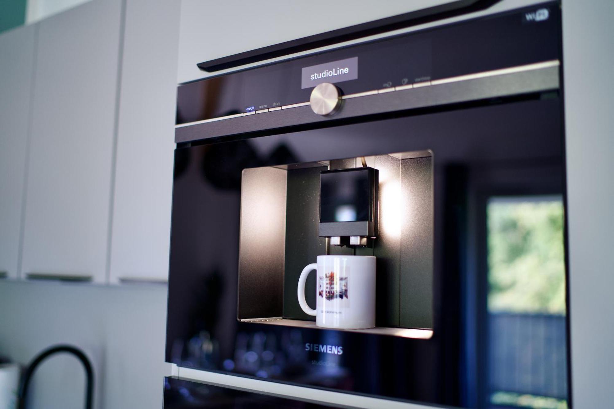 ツウィッカウEdler Wohnraum Schwanenteich-Penthouse Mit Garage, Grill, Kaffeevollautomat, Klima, Lift & Terrasseアパートメント エクステリア 写真